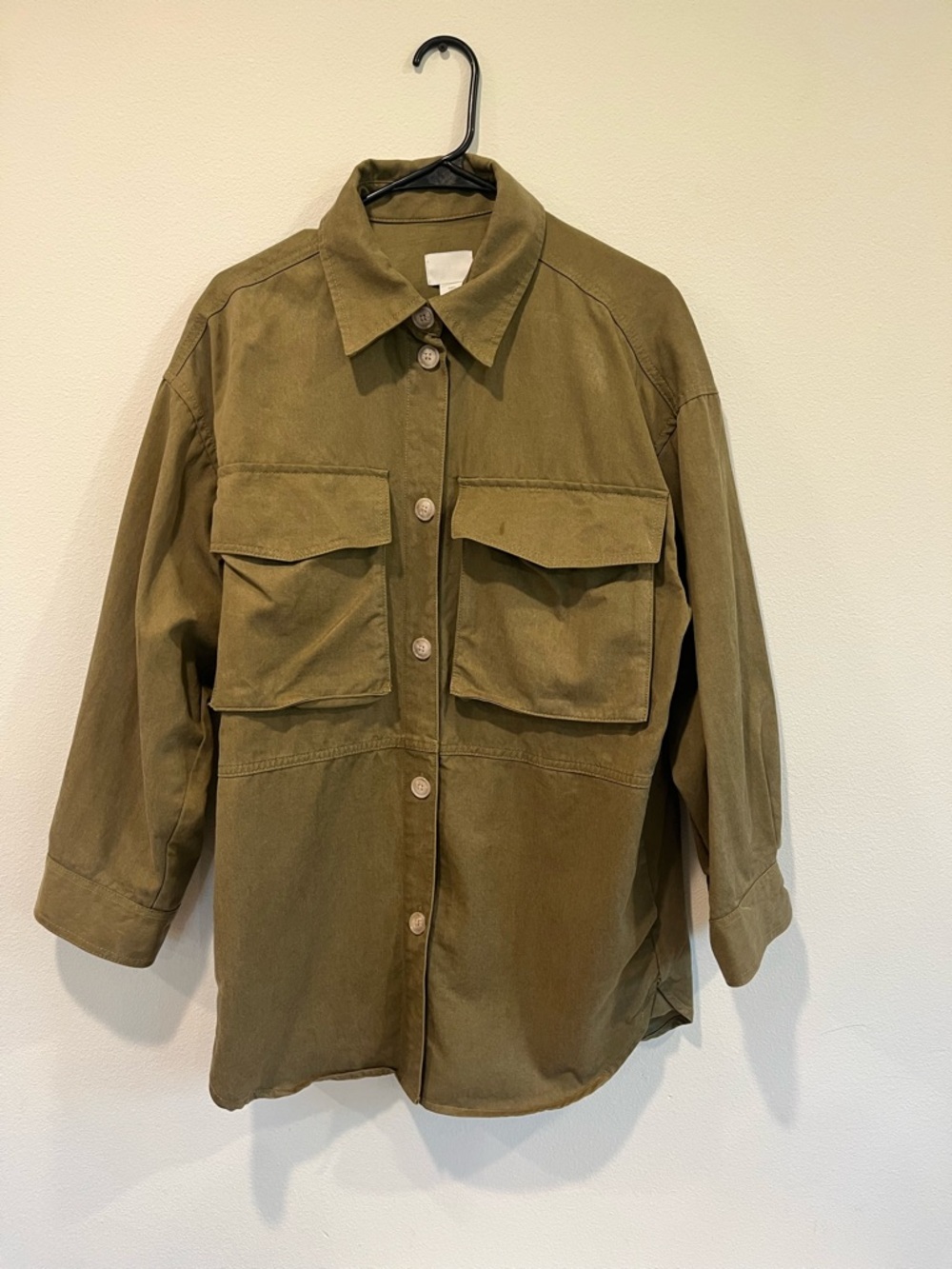 H&M Lightweight Shirt Jacket in Khaki